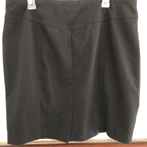 Black Skirt - Picture 1 of 3